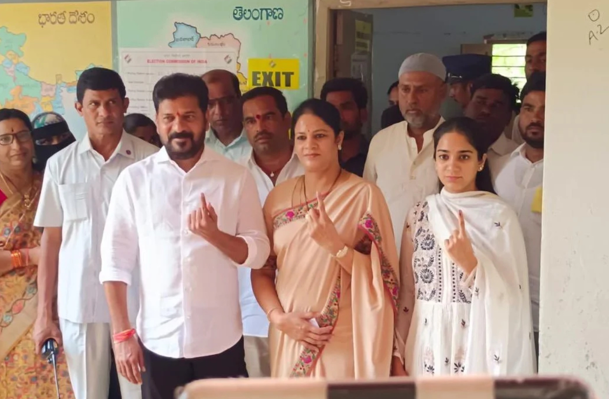 Country witnessing anti-Modi wave, says Telangana CM