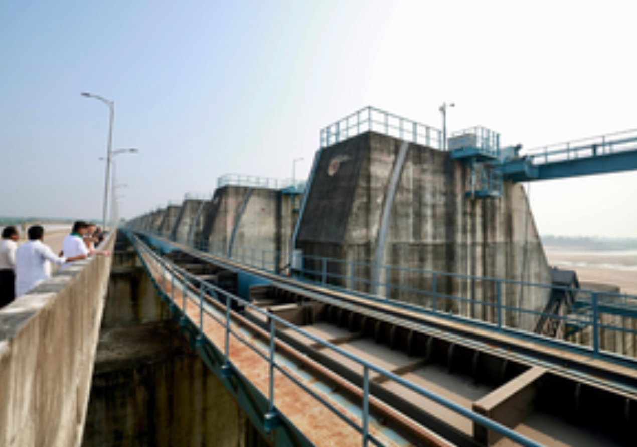 Telangana decides to take up repairs to Kaleshwaram barrages