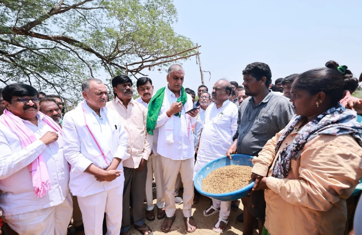 Political slugfest continues in Telangana over farmers’ problems