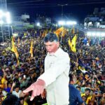 చంద్రబాబు లాగా మీరు కూడా ఇవ్వవచ్చు కదా!