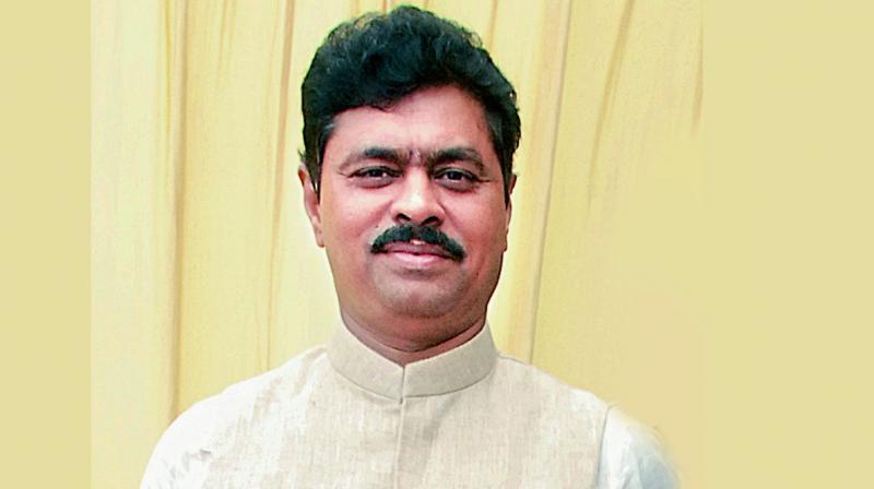 YCP Goons Attack BJP MP Candidate CM Ramesh!