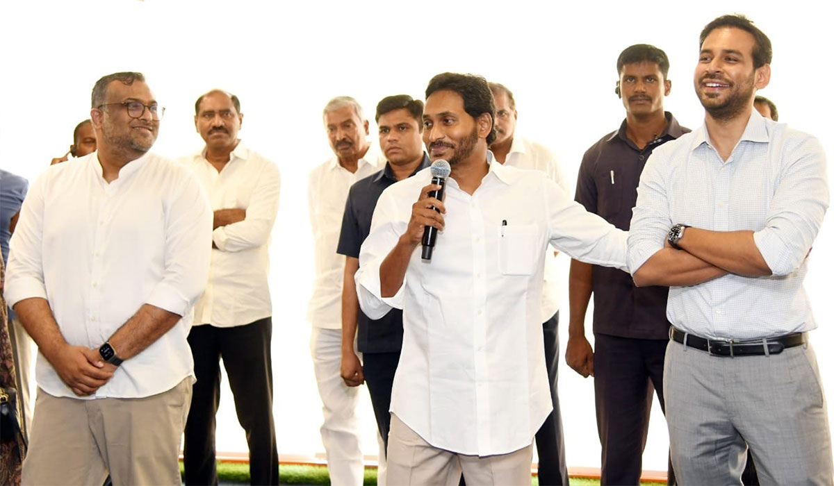 ఎలక్షన్లు పోతున్నాయ్! ఇక్కడైనా లాభపడదాం!