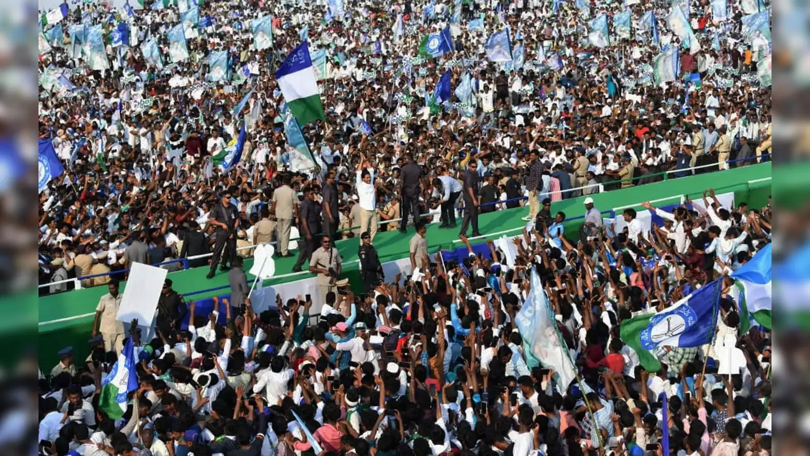 ప్రచారకూలీలకు నకిలీనోట్లు.. ఓట్లకు మంచివి ఇస్తారా?