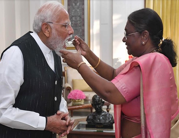 PM Modi invited to form govt, oath ceremony on June 9 at 7.15 p.m.