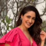 బంపర్‌ ఆఫర్‌ కొట్టేసిన ప్రగ్యా …ఆ స్టార్‌ హీరోలో హీరయిన్‌ గా!