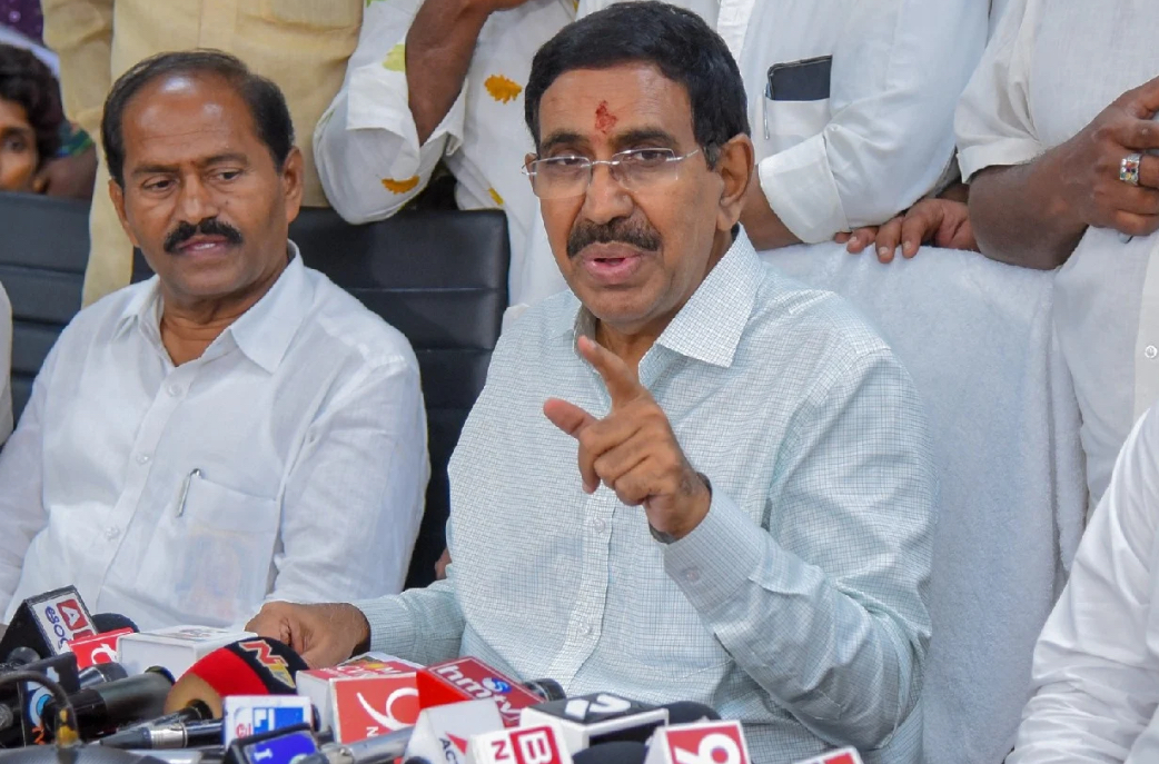 Amaravati works to be completed in 2.5 years, says Andhra minister