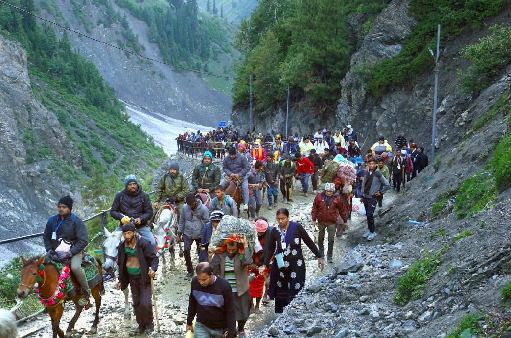 Online helicopter service booking begins for Amarnath Yatra