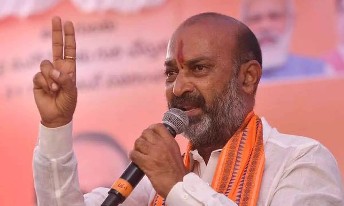 బలే బలే.. వాళ్లు వీరప్పన్ వారసులంట!