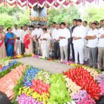 Jagan, Sharmila pay tributes to YSR on birth anniversary