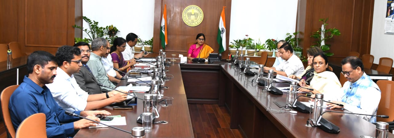 Telangana to give Rs 1 crore assistance each to 25,000 women organisations