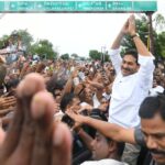 Jagan consoles family of YSRCP activist murdered in Vinukonda