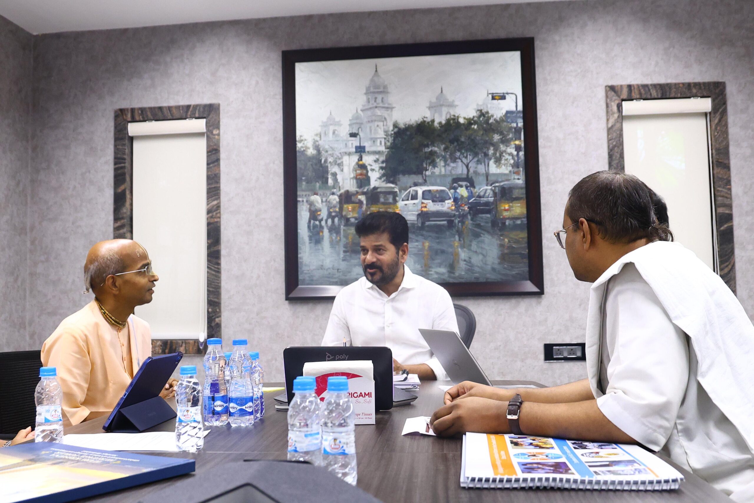 Centralised kitchen for meals to 28,000 students to come up in Telangana CM’s constituency