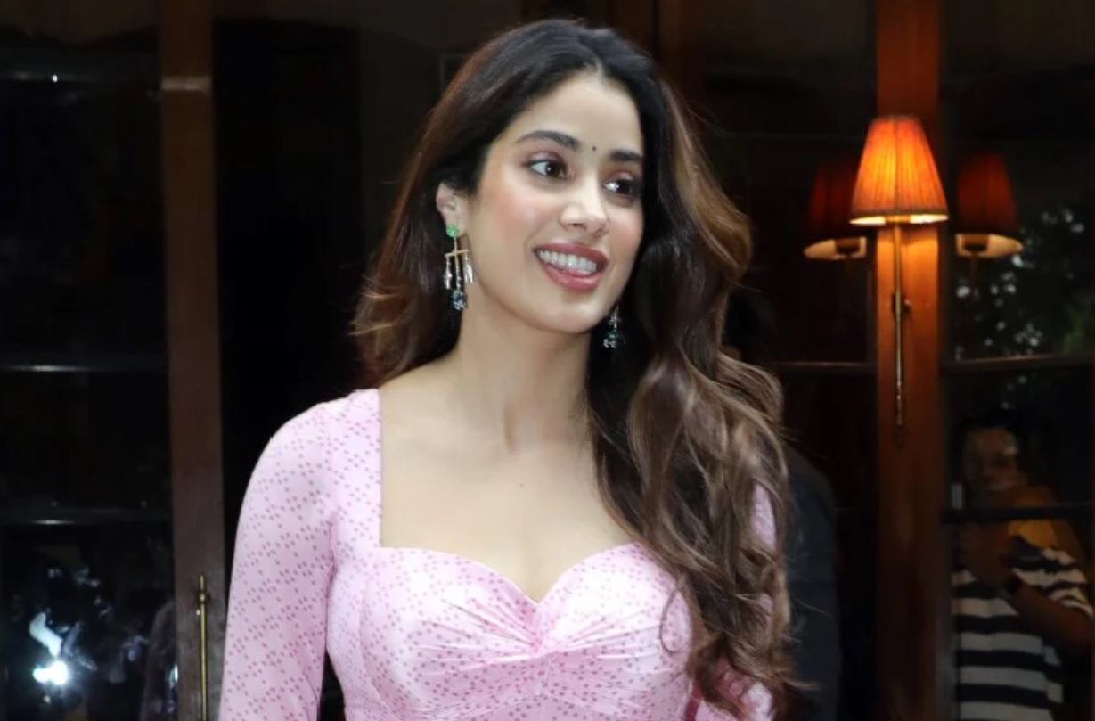 Janhvi Kapoor hospitalised following food poisoning
