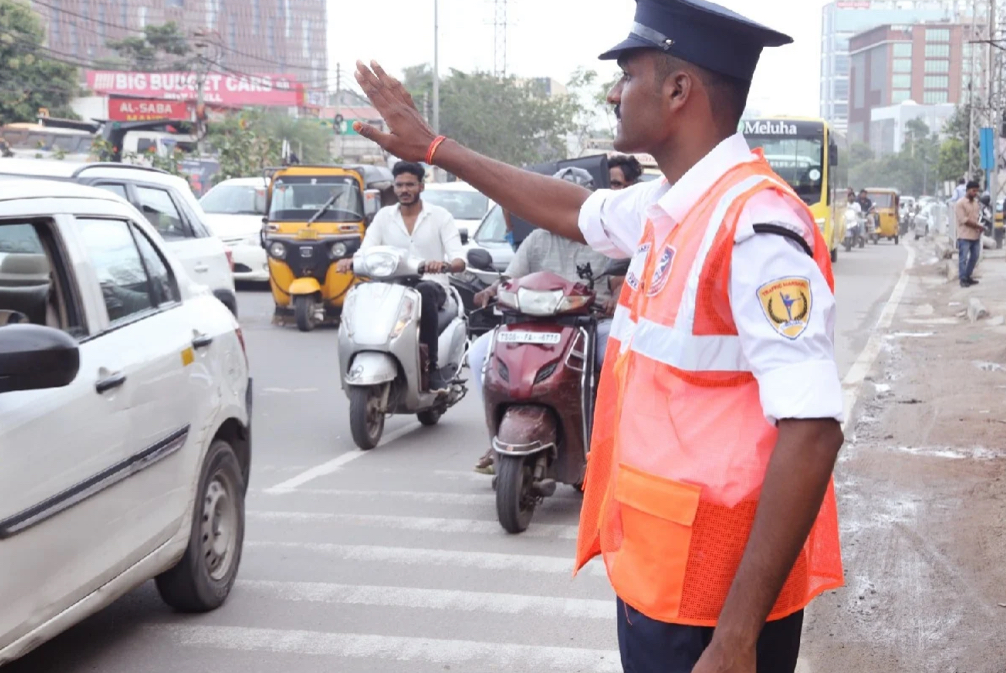Traffic marshals to ease traffic congestion in Cyberabad