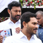 ‘నీకోసం త్యాగం చేయను’ అంటున్న జగన్ తమ్ముడు!