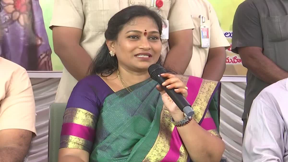 Home Minister Anita says TDP Leaders killed in 3 of 4 political Murders