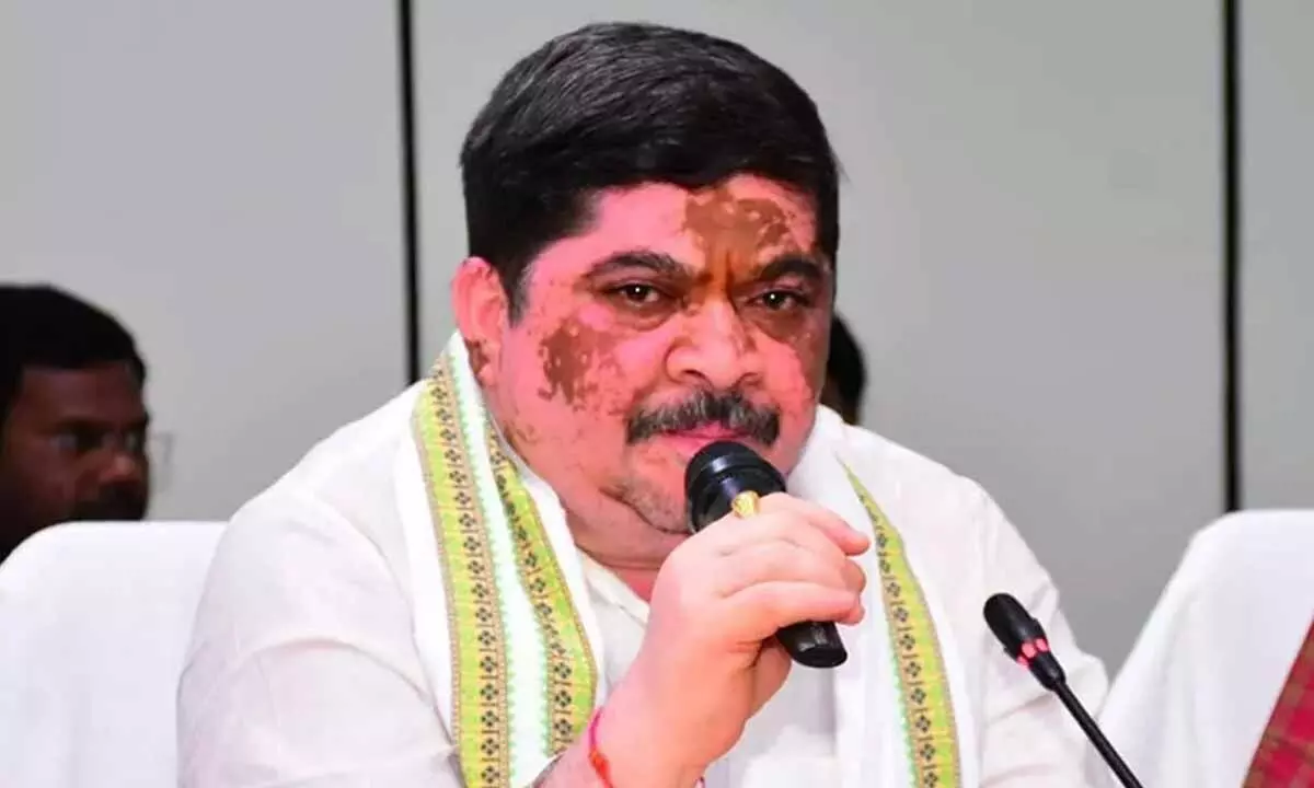 Minister Ponnam Prabhakar Asserts No Political Bias in Lake Encroachment Actions