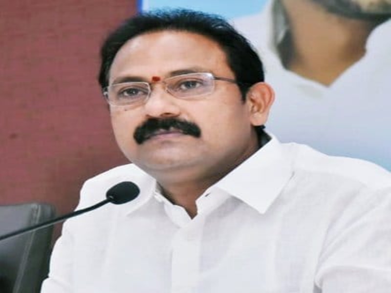Setback to YSR Congress as former Deputy Andhra CM quits
