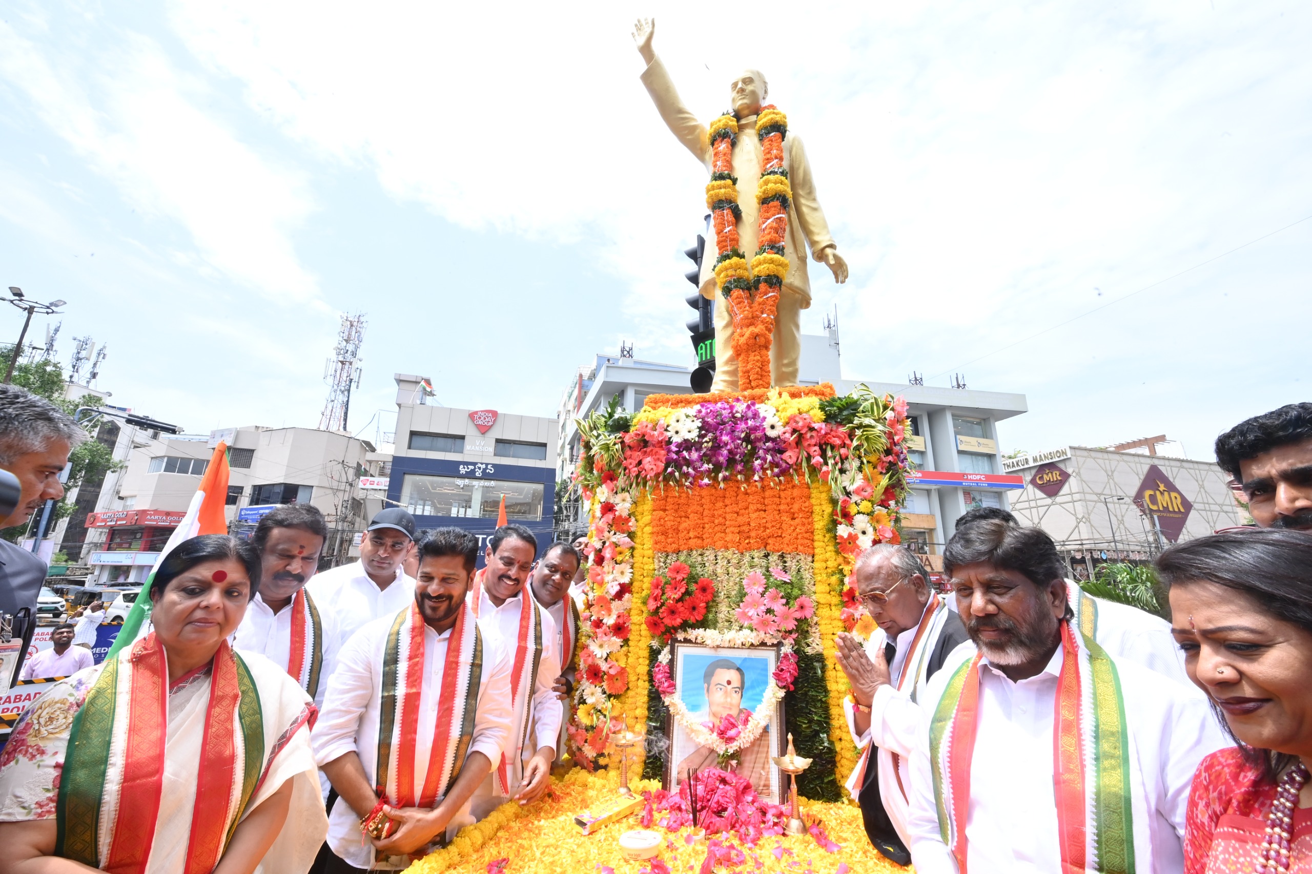 Telangana CM slams BRS’ KT Rama Rao over threat to remove Rajiv Gandhi’s statue