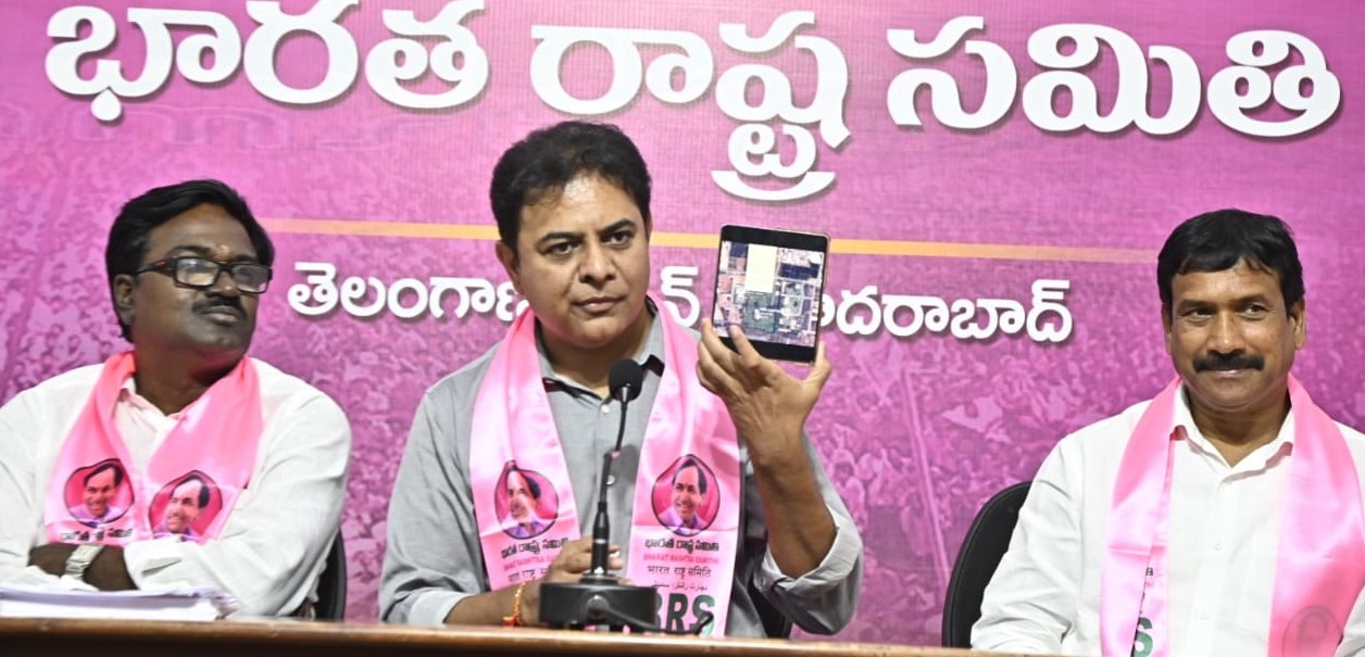 I don’t own any farmhouse, claims KTR