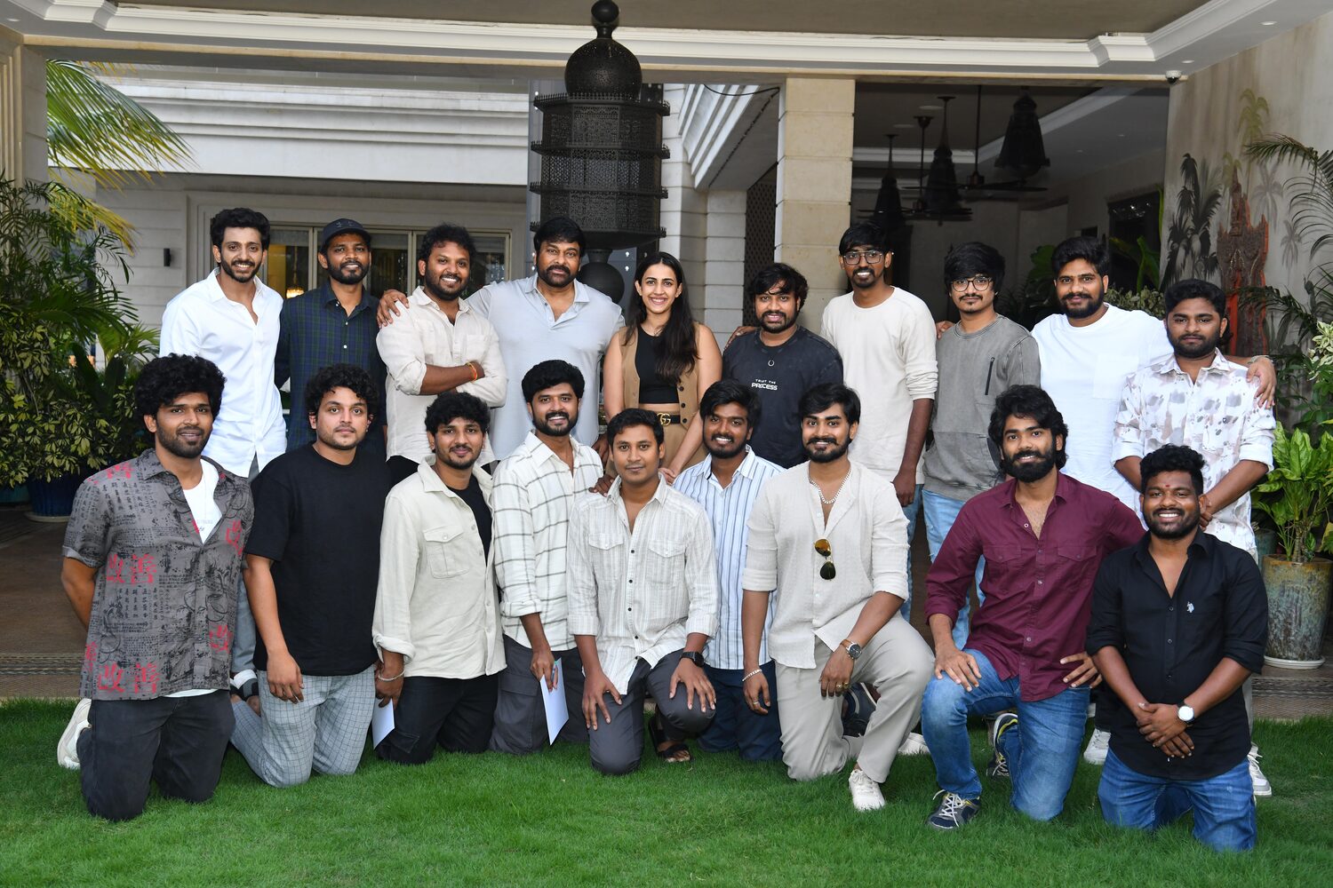 Chiranjeevi hails Committee Kurrolu team