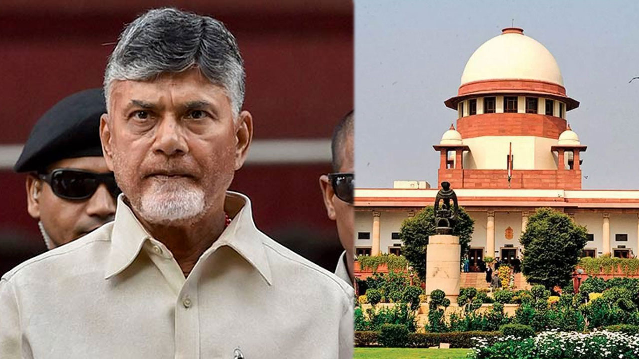 Supreme Court Dismissed petition To Include Chandrababu In Note For Vote Case