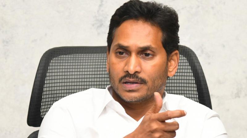జగన్ భక్తులు తిష్టవేసి ఉంటే.. ఈ అరాచకత్వమే కదా?