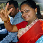 కవితకు బెయిల్ : భుజాలు తడుముకుంటున్న గులాబీ నేతలు!