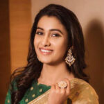 నా పై ట్రోల్స్ బాధపెట్టాయంటున్న యంగ్‌ హీరోయిన్‌!