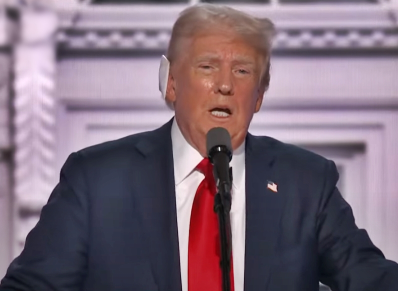 Gunshots fired near Trump’s Florida golf course; ex-US Prez safe