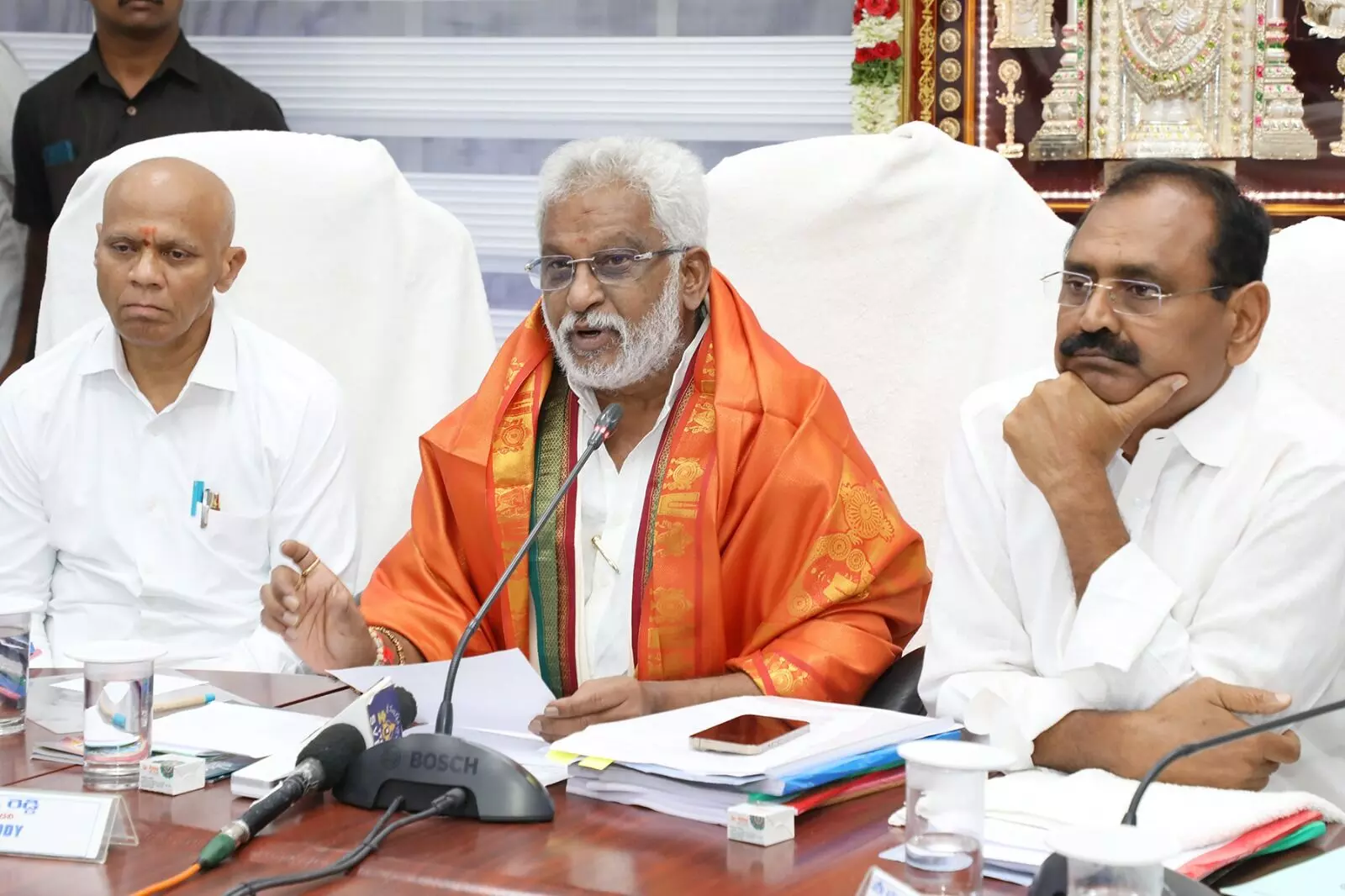 భూమన ఎఫెక్ట్ : వైవీ ప్రమాణం చేయకుంటే ఇబ్బందే