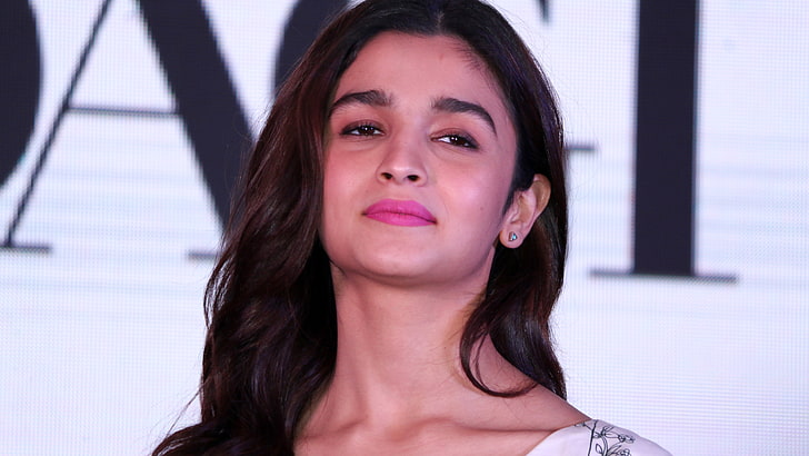 Alia Bhatt Impresses Fans Sings ‘Chuttamalle’ from  Devara