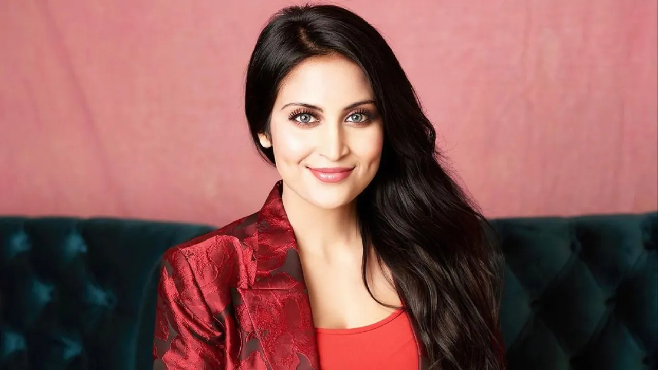 In Jethwani Row, Another False case To Arrest Her Friend Amit Singh!