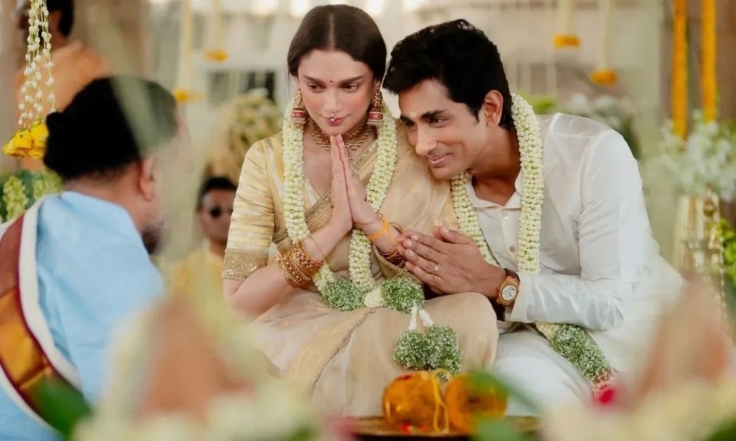 Actors Siddharth, Aditi Rao Hydari Tie the Knot