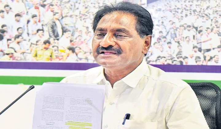 వైసీపీ తమ గొయ్యి తామే తవ్వుకుంటున్నదా?