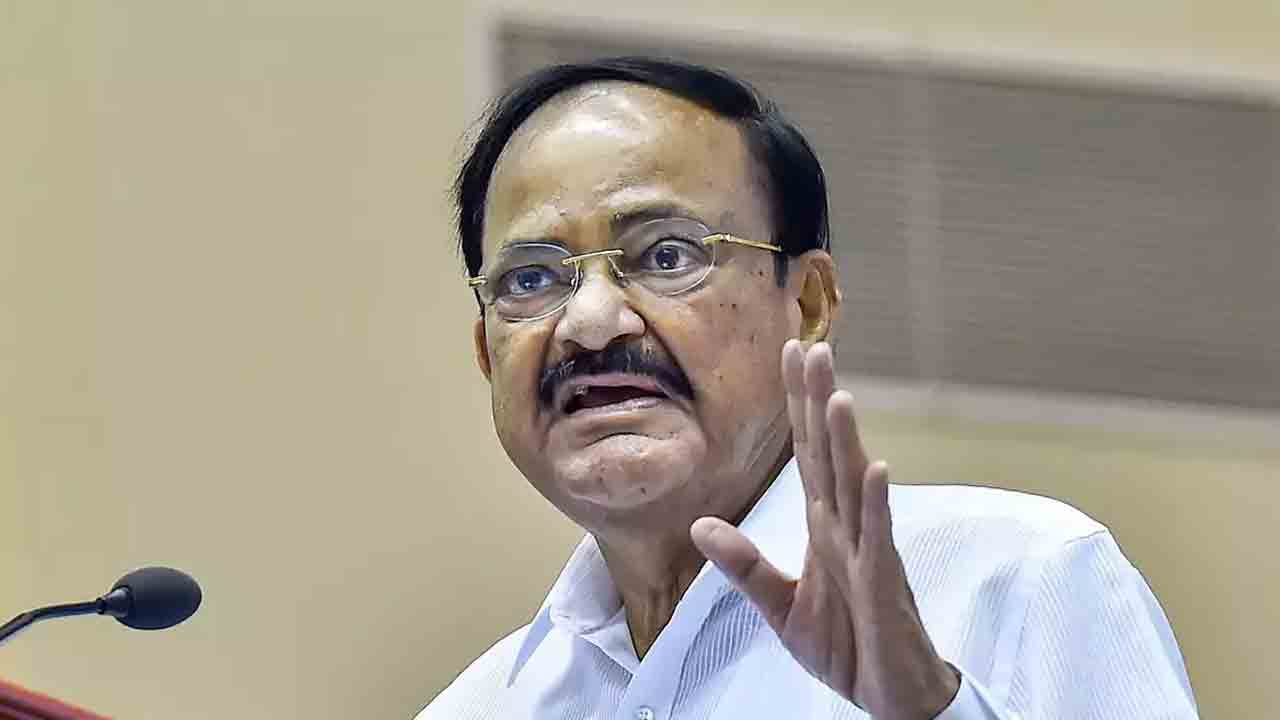 Venkaiah Naidu Extends Unwavering Support To Flood-Affected Telugu States