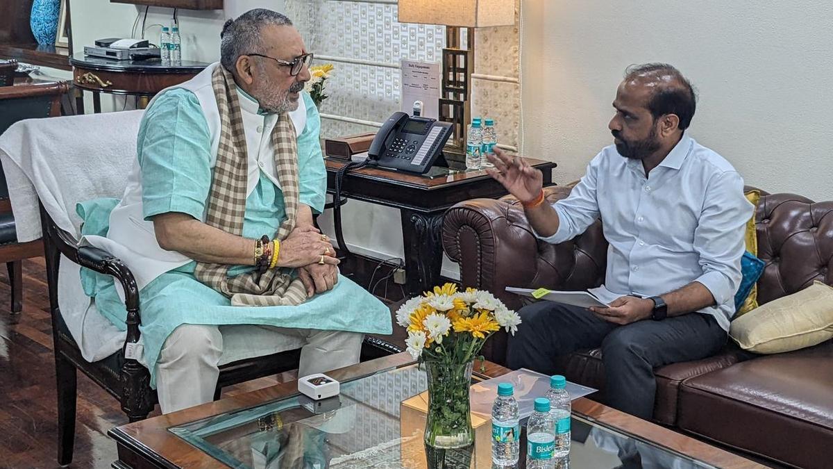 Minister Satya Kumar Urges steps To set Up A “Handloom cluster” In Dharmavaram