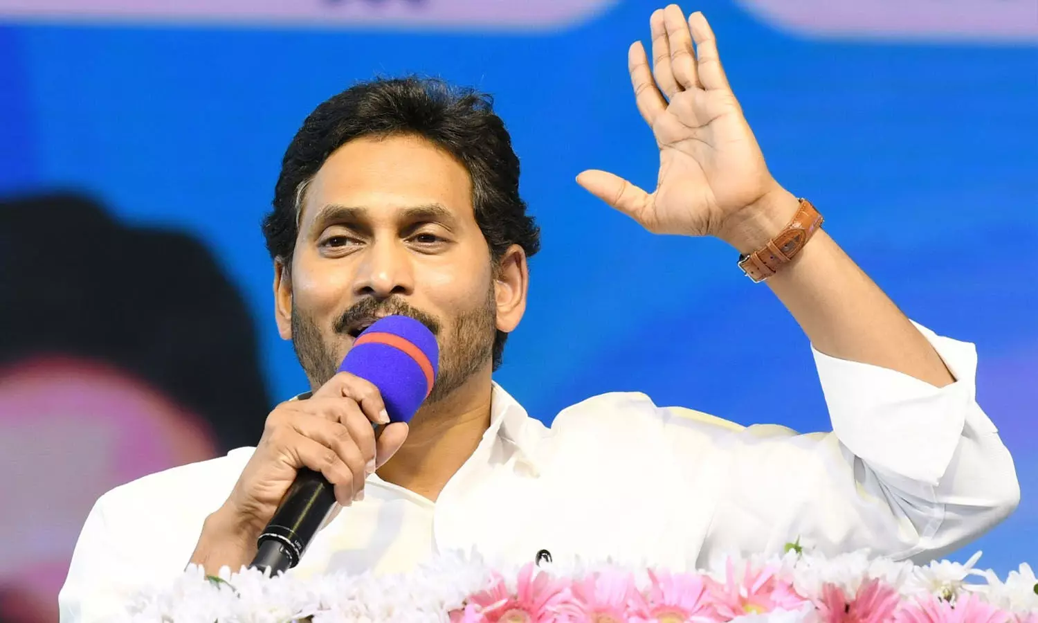 హవ్వ.. ఓడించిన సారథులకే మళ్లీ పగ్గాలు!