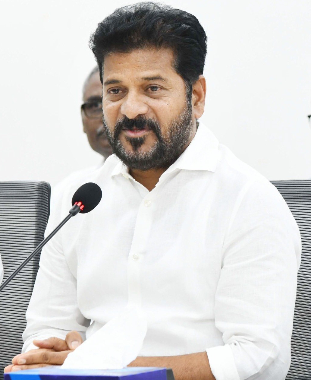 BRS creating hurdles in removing encroachments, says Revanth Reddy