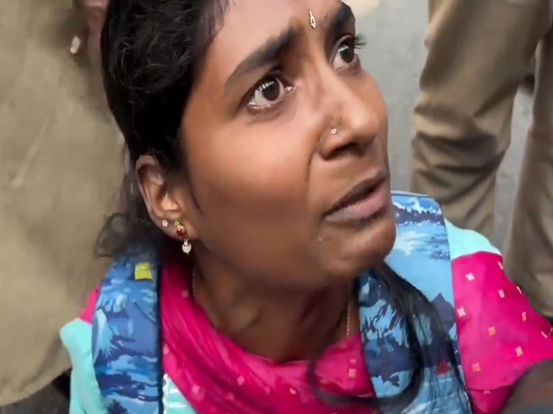 Wives of Telangana constables held for protest at Secretariat