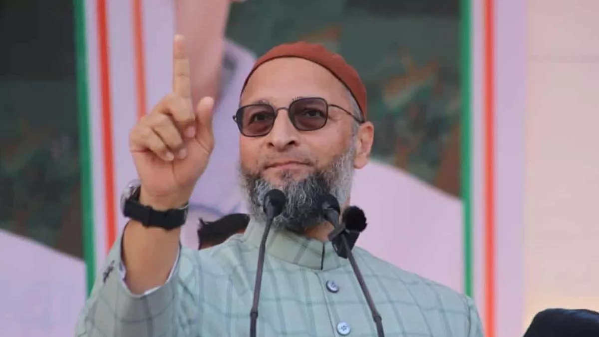 Owaisi warns Congress Alone Acannot Beat Modi