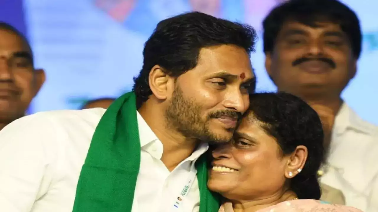 తల్లి మీదకు బంధువుల్ని ప్రయోగిస్తున్న జగన్!