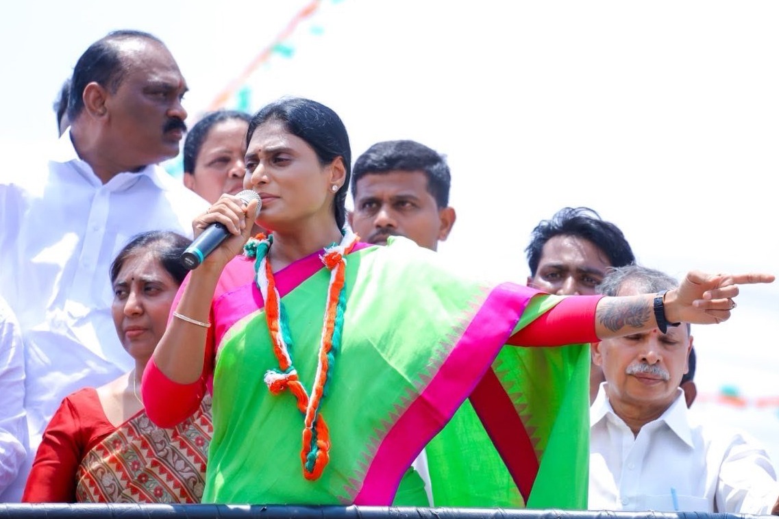 Sharmila says Jagan seeks settlement of Assets only After Defeat In polls