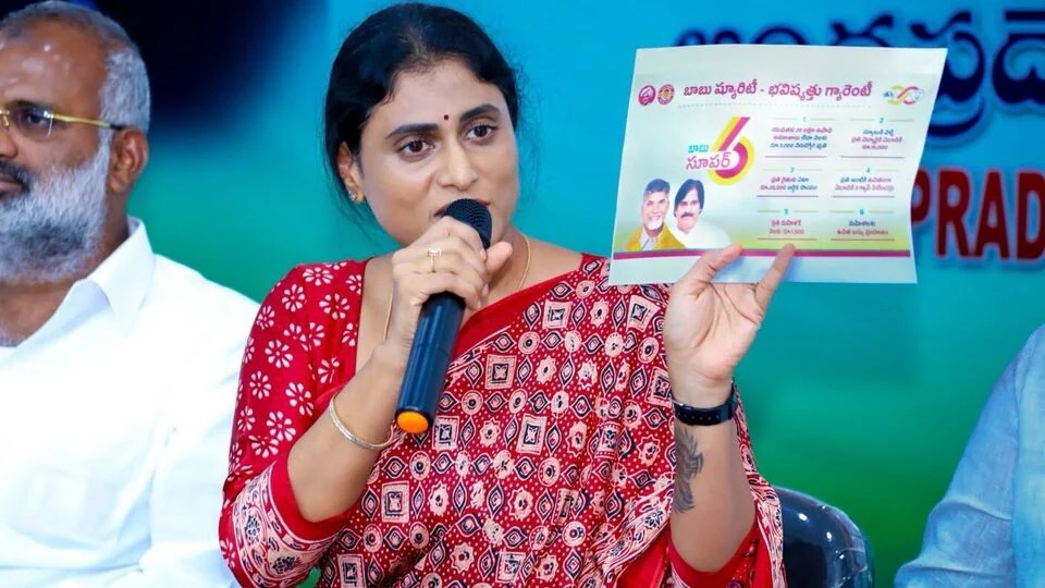 Sharmila slams No Big Difference In Jagan And Chandrababu on Liquor