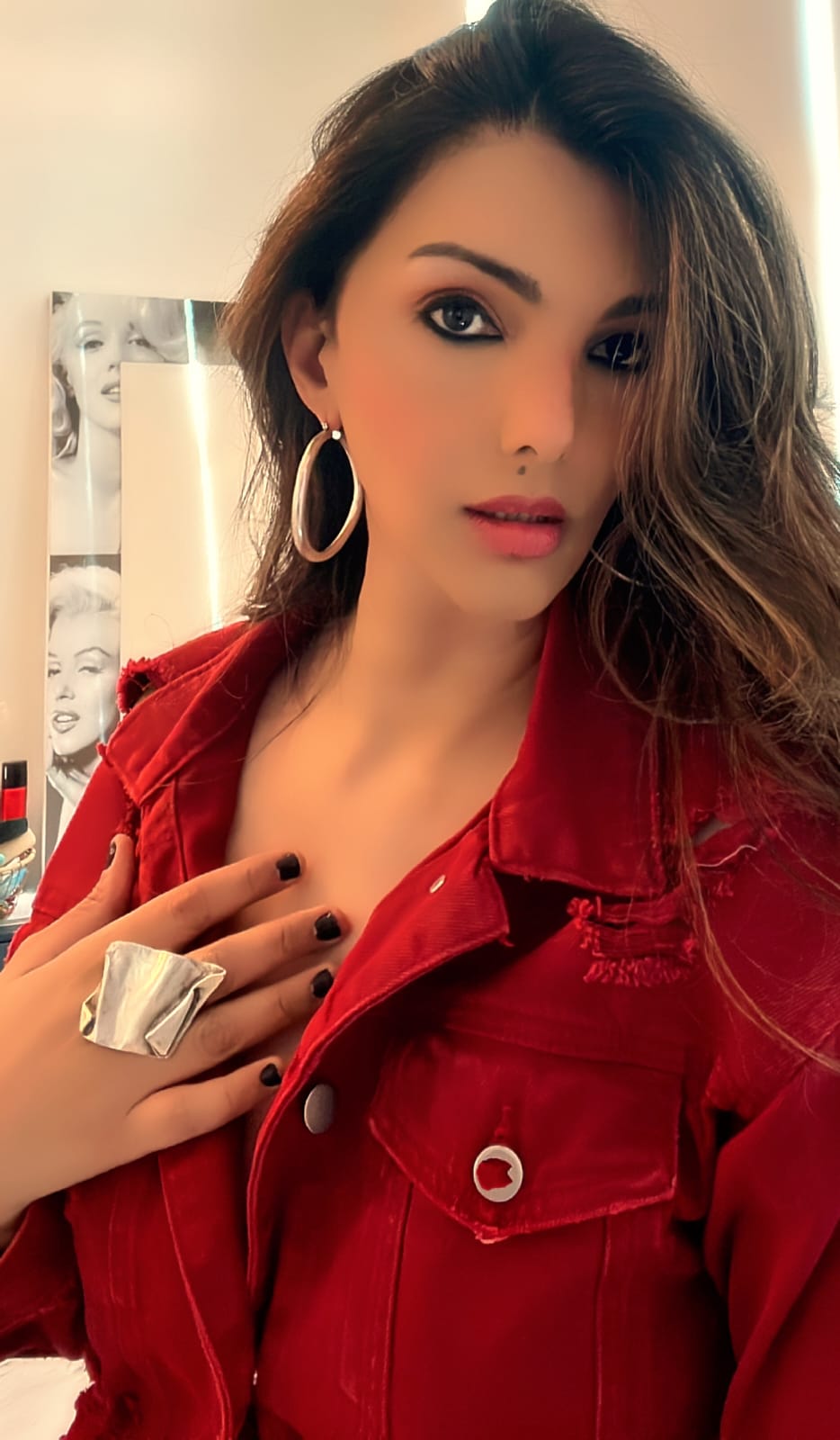 Salman got a call from ‘underworld’ on his landline: Somy Ali