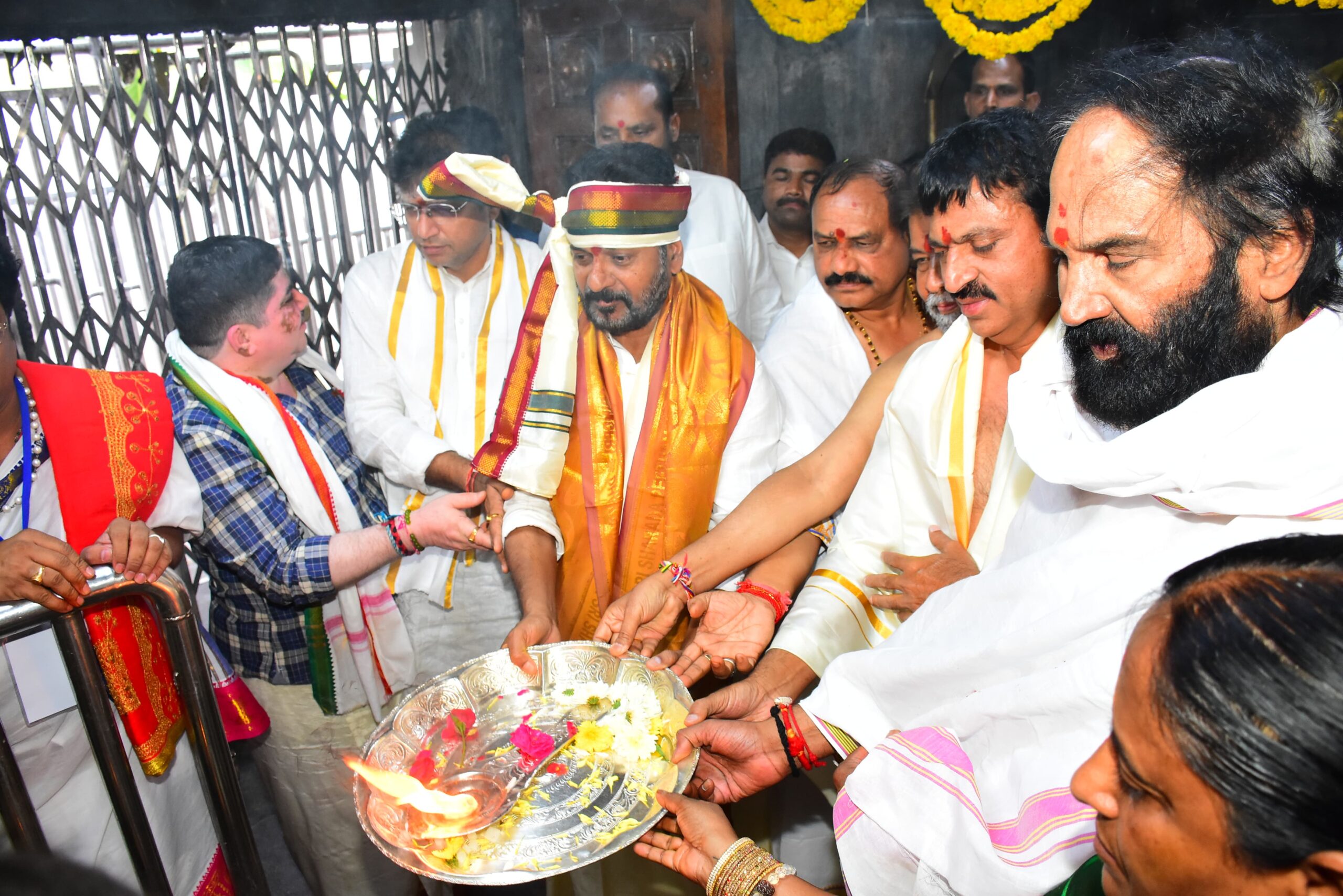 Telangana CM launches Vemulawada temple development works