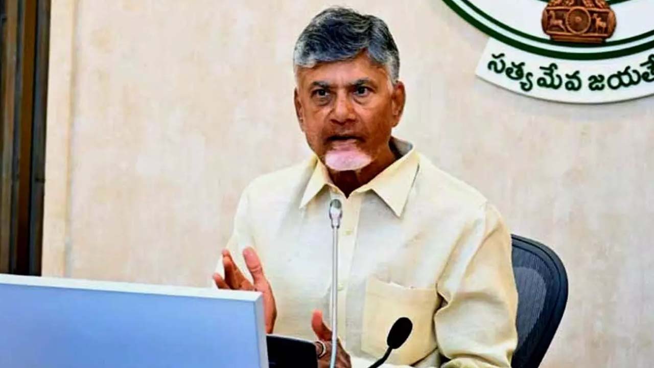 Chandrababu Emphasizes Zero Corruption in Pension Distribution