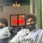 ఈ లుక్‌ దేనికోసం శ్రీనివాసా…?