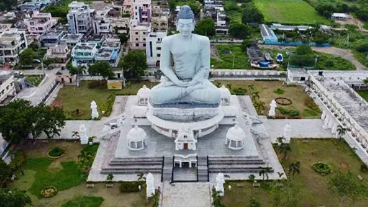 Amaravati Divided Into 13 zones For Development