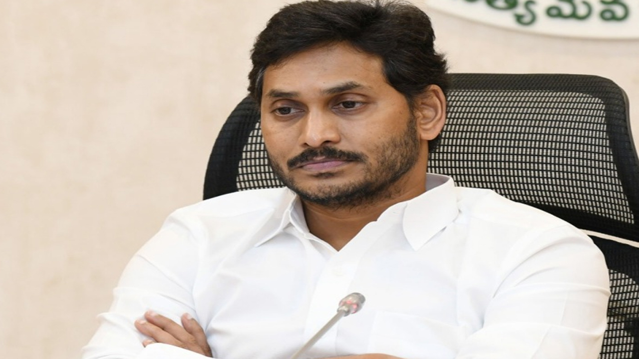 జగన్‌వి అన్నీ అవకాశవాద నైతిక విలువలే!